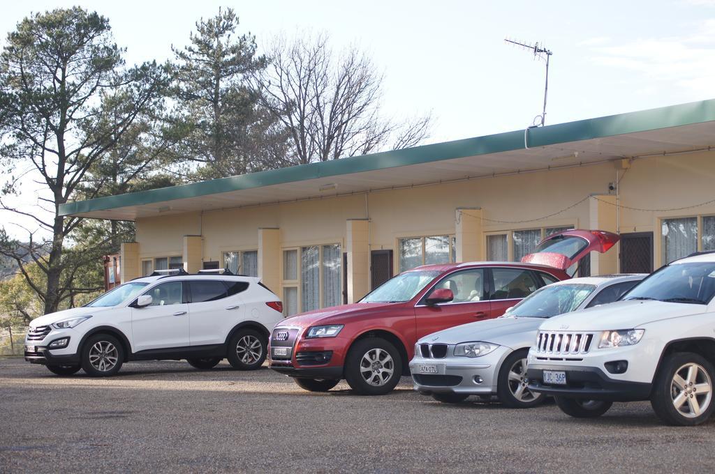 Alpine Country Motel Plus Free Coffee 쿠마 외부 사진