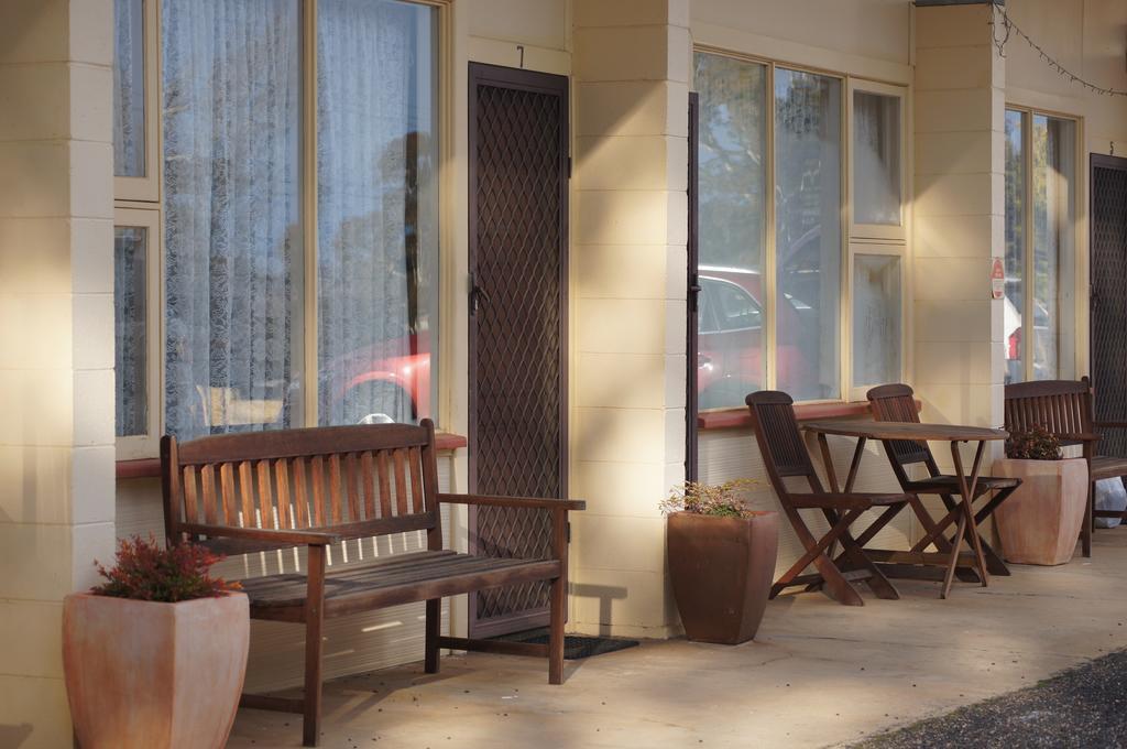 Alpine Country Motel Plus Free Coffee 쿠마 외부 사진
